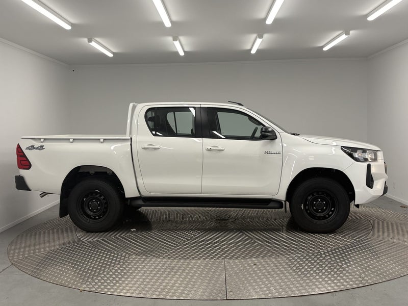 2025 Toyota Hilux Sr Td Dc 2.8Dmht/4Wd image 5