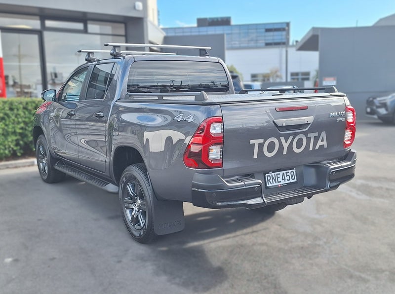 2025 Toyota Hilux SR5 2.8 Diesel Hybrid 6AT 4WD image 5