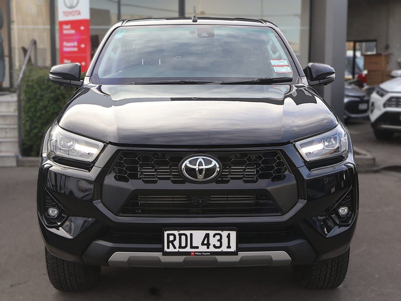 2025 Toyota Hilux SR5 2.8 Diesel Turbo Hybrid 6... image 2