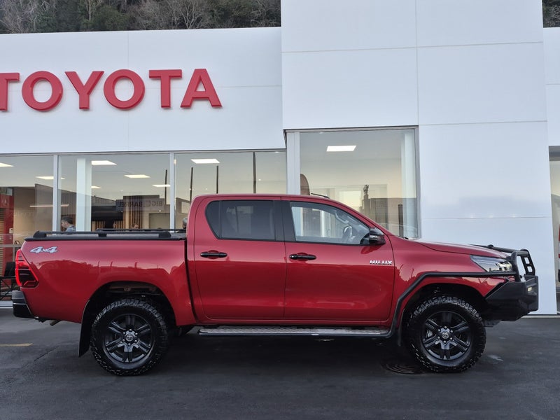 2025 Toyota Hilux SR5 2.8DT 4WD 6M image 2