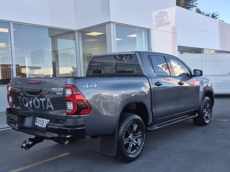 2025 Toyota Hilux SR5 2.8DT 4WD 6Manual image 3