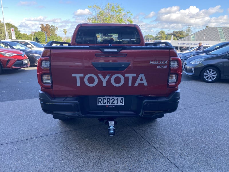 2025 Toyota Hilux SR5 2.8DT 6AT 2WD image 3
