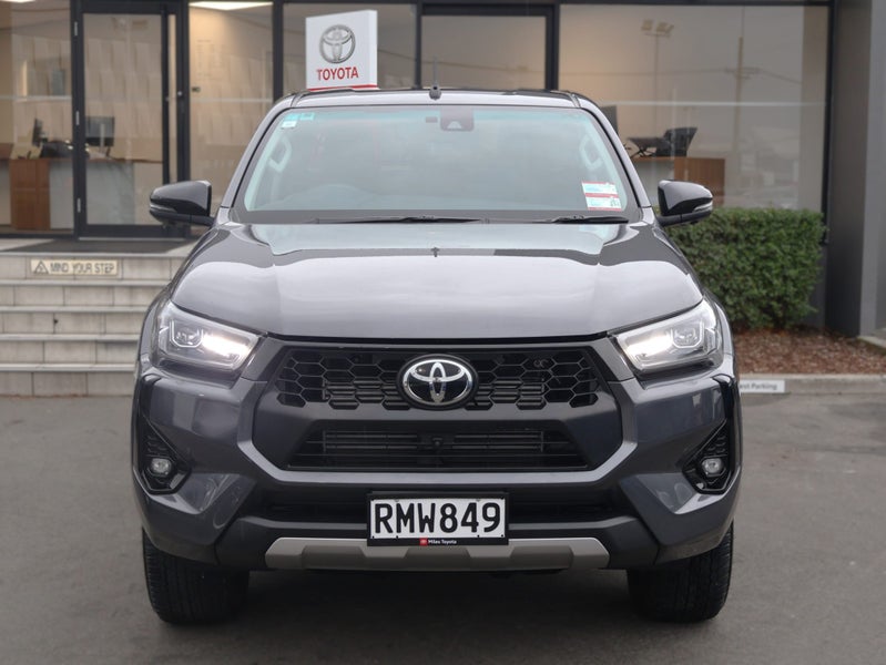 2025 Toyota Hilux SR5 2.8DT Hybrid 4WD/4X4, Auto image 2