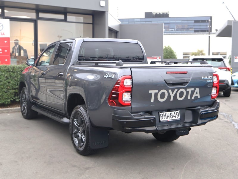 2025 Toyota Hilux SR5 2.8DT Hybrid 4WD/4X4, Auto image 5