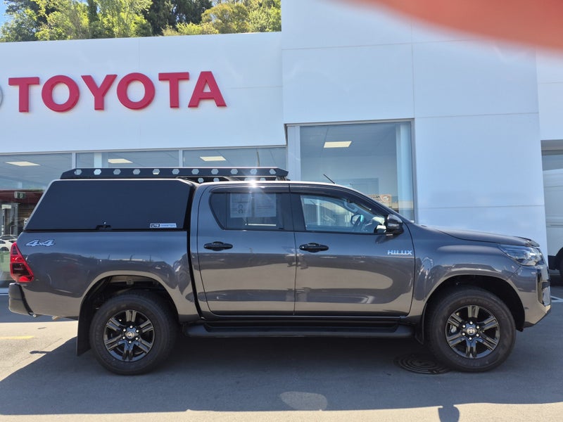 2025 Toyota Hilux SR5 2.8DT Hybrid 6AT 4WD image 2