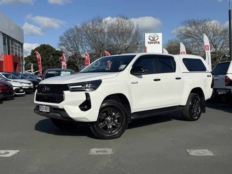 2025 Toyota Hilux SR5 2.8DT Hybrid 6AT 4WD image 2