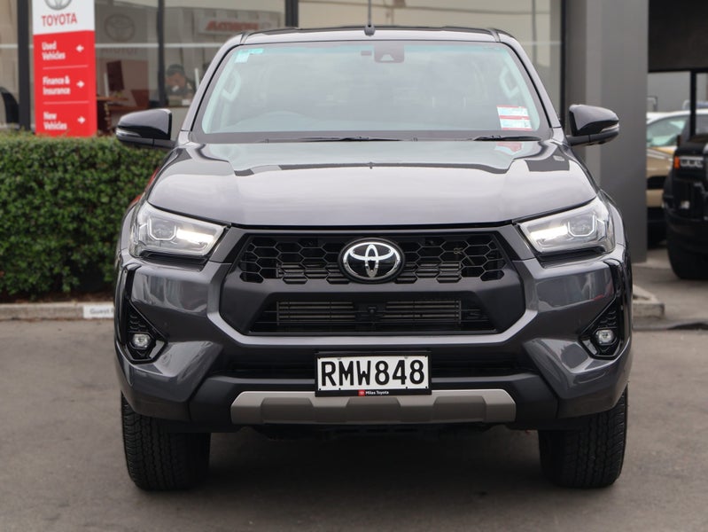 2025 Toyota Hilux SR5 2.8DT Hybrid 6AT 4WD DCW/... image 2