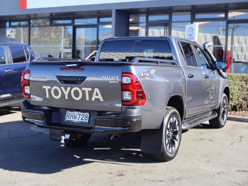 2025 Toyota Hilux SR5 2.8DT Hybrid 6AT 4WD DCW/... image 5
