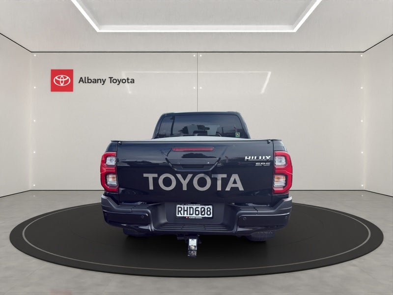 2025 Toyota Hilux SR5 2.8DT Hybrid 6AT 4WD DCW/... image 4