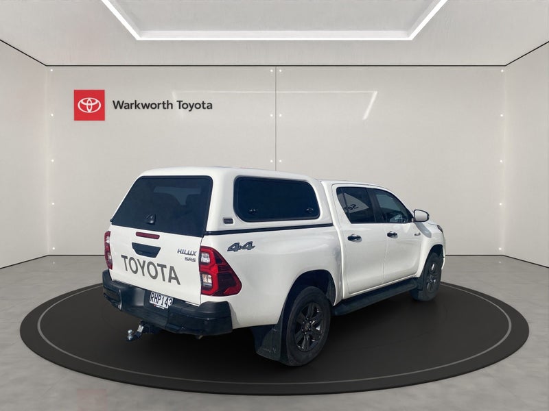 2025 Toyota Hilux SR5 2.8DT Hybrid 6AT 4WD DCW/... image 4