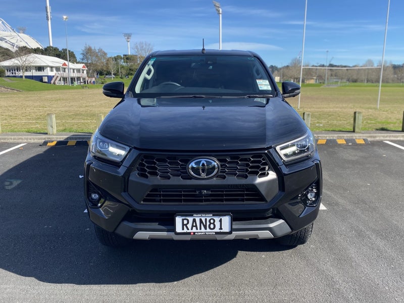 2025 Toyota Hilux SR5 2.8L Diesel TURBO DCW 2WD image 2