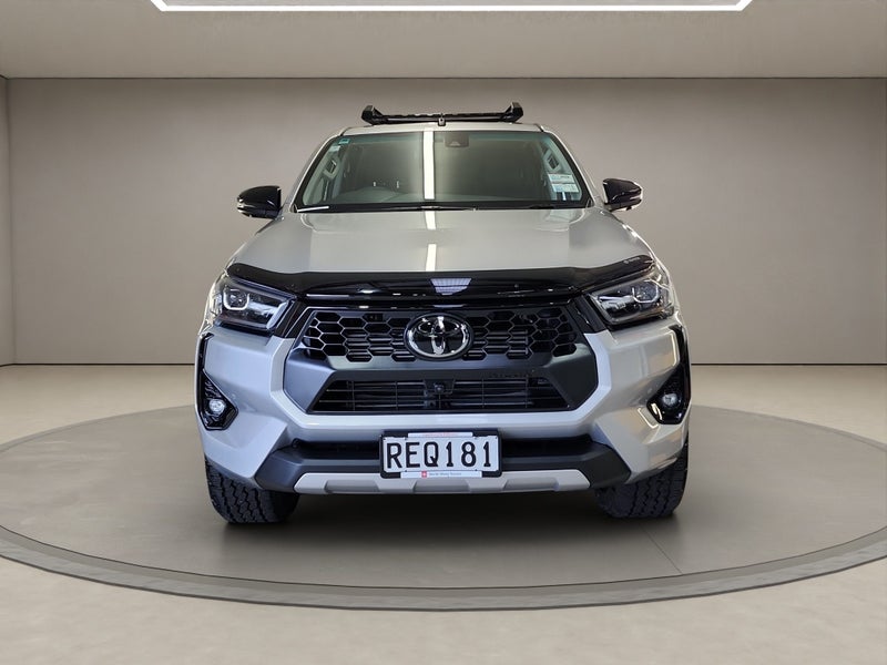 2025 Toyota Hilux SR5 2.8L Diesel Turbo Hybrid... image 2