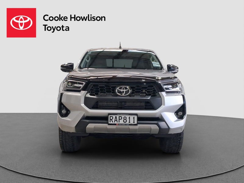 2025 Toyota Hilux SR5 4WD image 2
