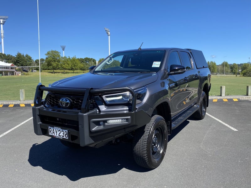 2025 Toyota Hilux SR5 4x4 2.8L Diesel TURBO Mil... image 3