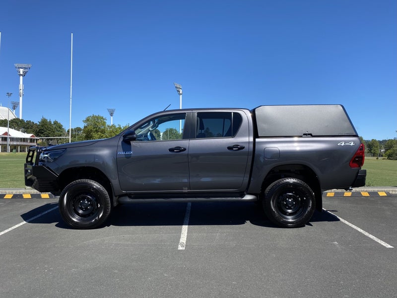 2025 Toyota Hilux SR5 4x4 2.8L Diesel TURBO Mil... image 4