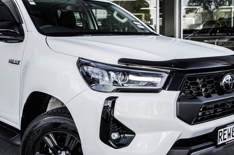 2025 Toyota Hilux SR5 4x4 2.8L Diesel TURBO Mil... image 5