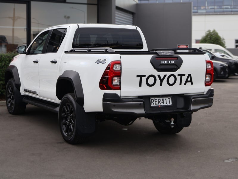 2025 Toyota Hilux SR5 Cruiser 2.8 DIESEL HYBRID... image 5