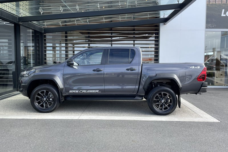 2025 Toyota Hilux SR5 CRUISER 2.8 Turbo Diesel... image 3