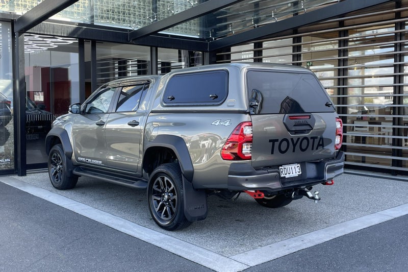 2025 Toyota Hilux SR5 CRUISER 2.8 Turbo Diesel... image 2