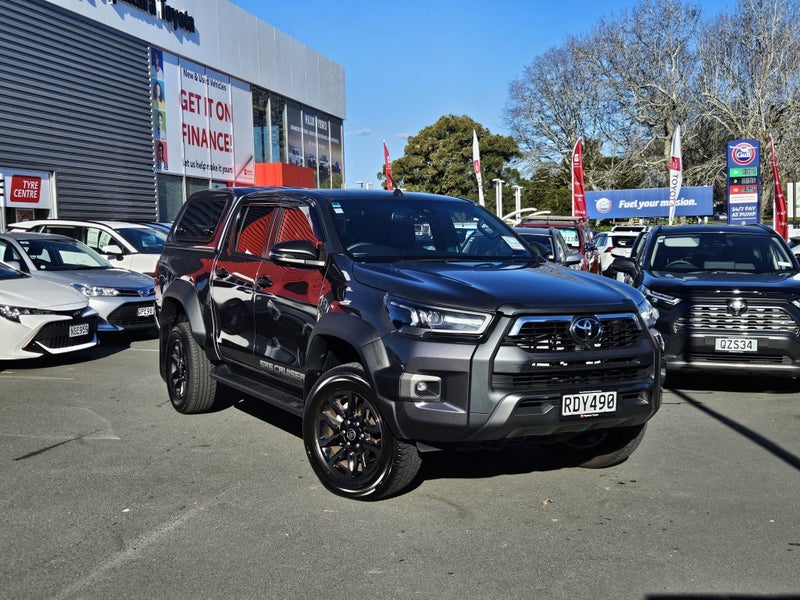 2025 Toyota Hilux SR5 Cruiser 2.8DT Hybrid 4WD image 4
