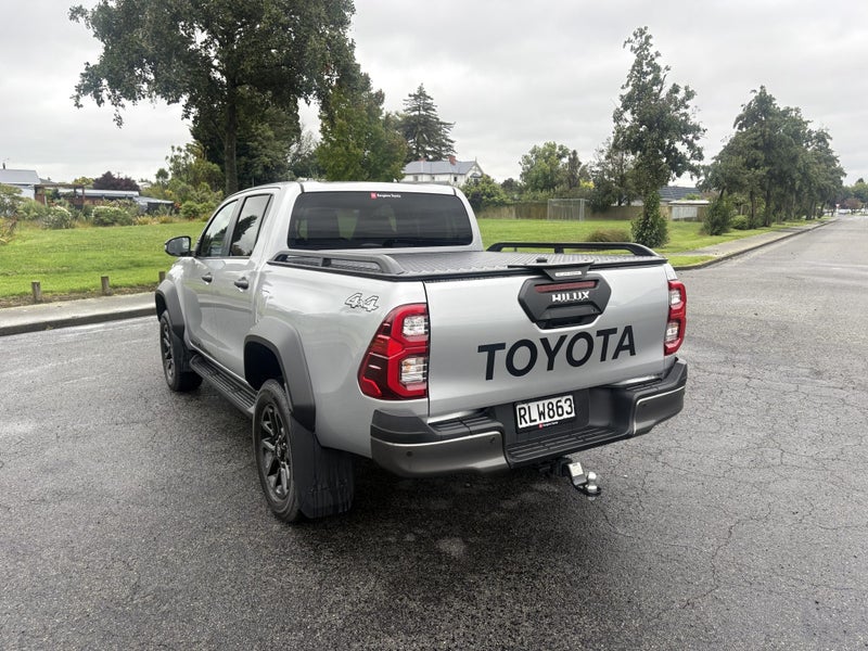2025 Toyota Hilux SR5 Cruiser 2.8DT Hybrid 6AT... image 2