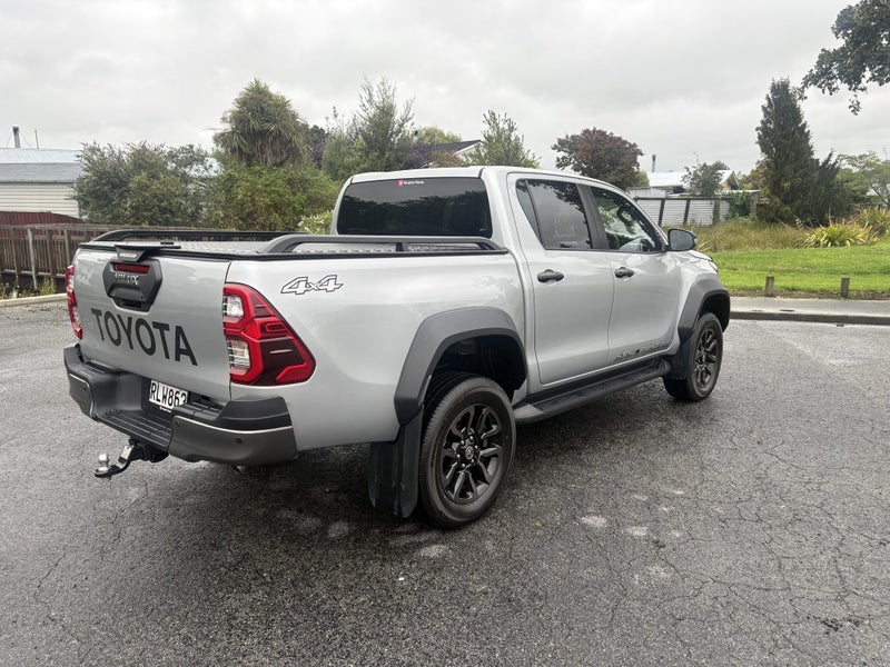 2025 Toyota Hilux SR5 Cruiser 2.8DT Hybrid 6AT... image 5