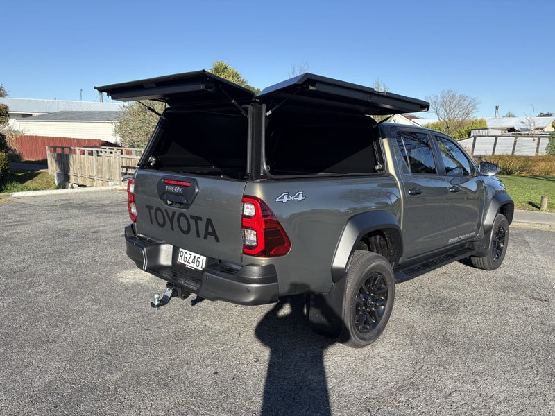 2025 Toyota Hilux SR5 Cruiser 2.8DT Hybrid 6AT... image 4