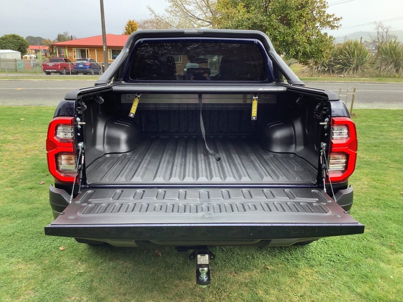 2025 Toyota Hilux SR5 Cruiser 2.8DT Hybrid 6AT... image 5