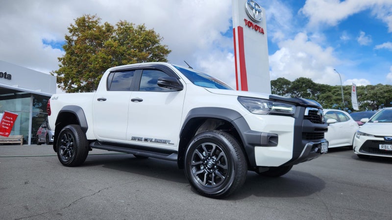 2025 Toyota Hilux SR5 Cruiser 2.8DT Hybrid 6AT 4WD image 2