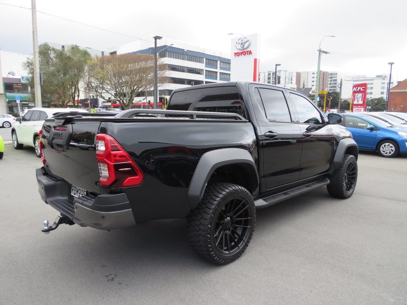 2025 Toyota Hilux SR5 Cruiser 2.8DT Hybrid 6AT 4WD image 4