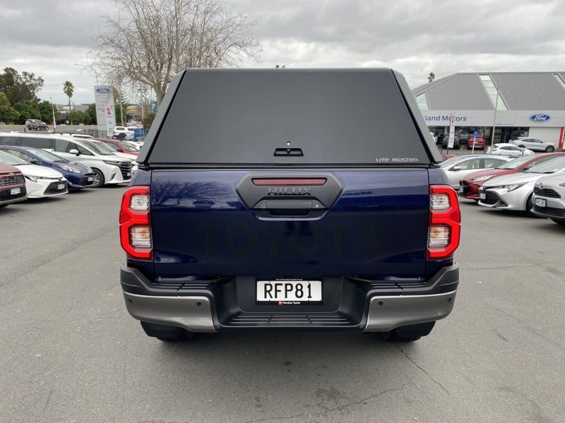 2025 Toyota Hilux SR5 Cruiser 2.8DT Hybrid 6AT... image 3