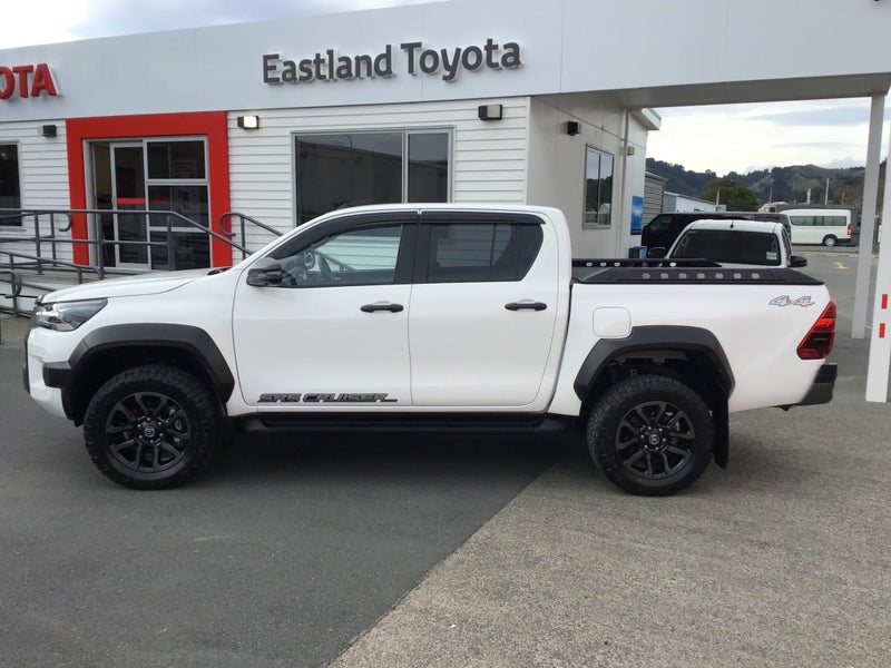 2025 Toyota Hilux SR5 Cruiser 2.8DT Hybrid 6AT... image 5