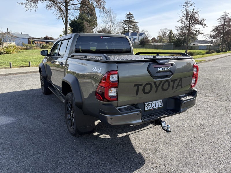 2025 Toyota Hilux SR5 Cruiser 2.8DT Hybrid 6AT... image 3