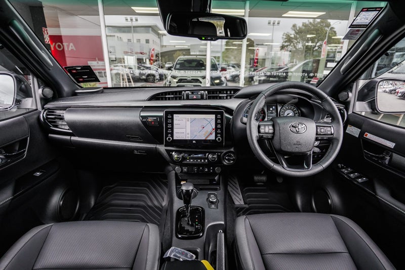 2025 Toyota Hilux SR5 Cruiser 2.8DT Hybrid 6AT... image 2