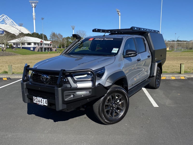 2025 Toyota Hilux SR5 Cruiser 2.8L Diesel TURBO... image 3