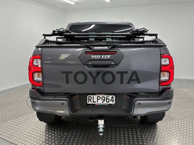 2025 Toyota Hilux SR5 Cruiser 2.8TD 4WD DC image 5