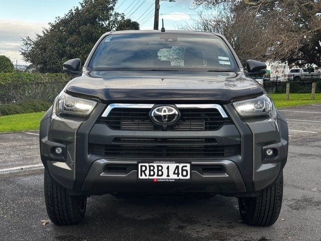 2025 Toyota Hilux SR5 CRUISER image 5