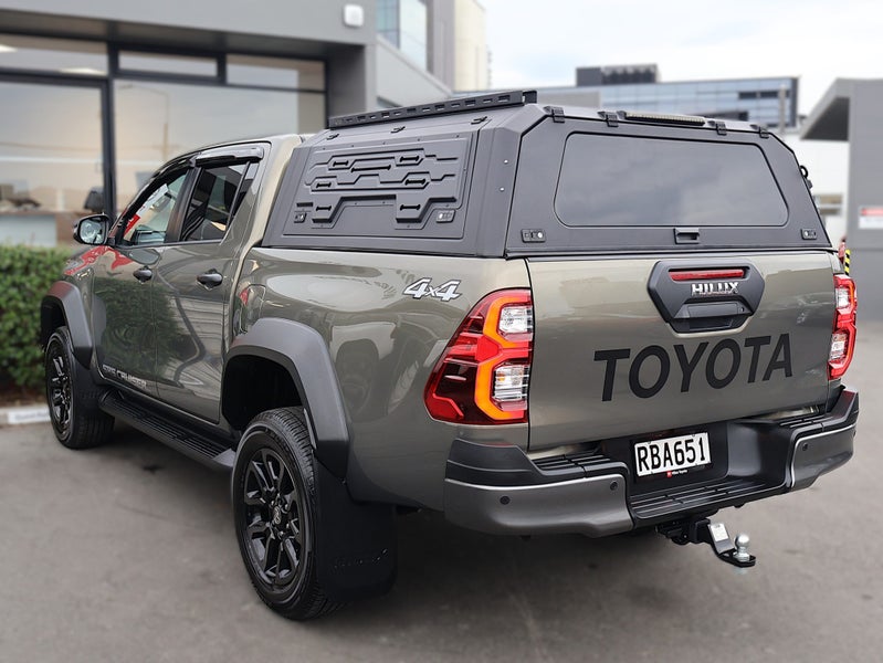 2025 Toyota Hilux SR5 Cruiser Diesel Hybrid 4WD... image 5