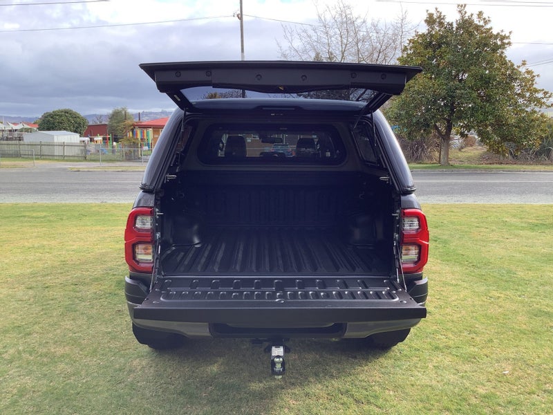 2025 Toyota Hilux SR5 Cruiser Double Cab 2.8DT image 5