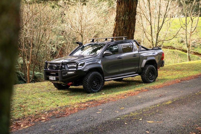 2025 Toyota Hilux SR5 Cruiser Hybrid - Fully Ac... image 2
