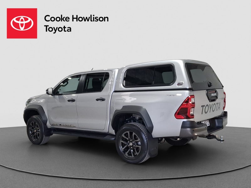 2025 Toyota Hilux SR5 Cruiser Pre-Runner image 4