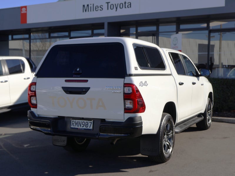 2025 Toyota Hilux SR5 Diesel Hybrid 4WD/4X4, Auto image 5