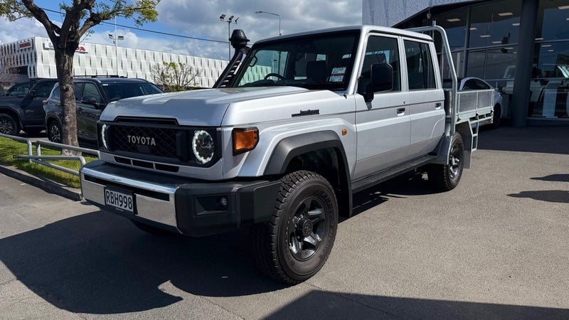 2025 Toyota Land Cruiser 2.8DT 6AT Double cab image 3