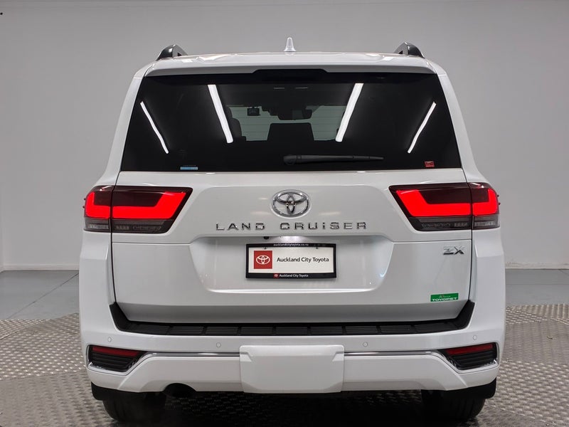 2025 Toyota Land Cruiser 300 3.5P ZX 4WD image 4