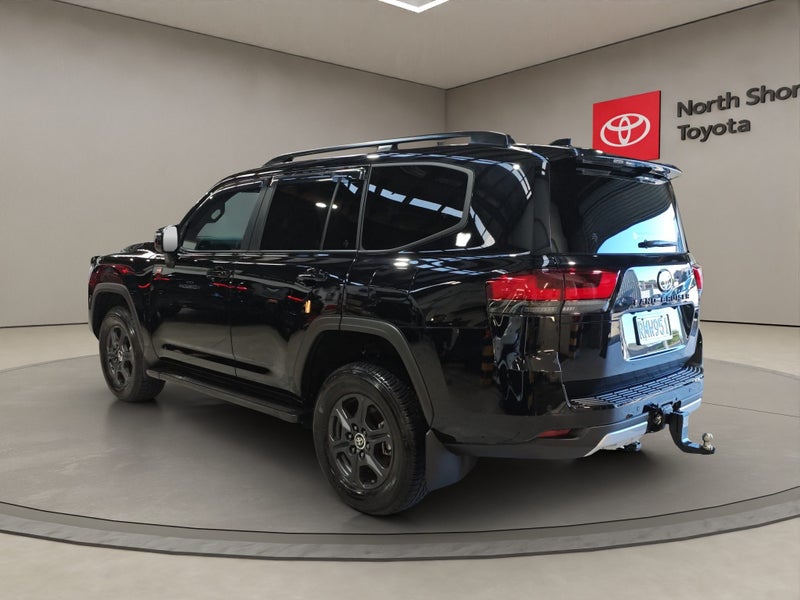 2025 Toyota Land Cruiser 300 GR Sport 3.3L Dies... image 5