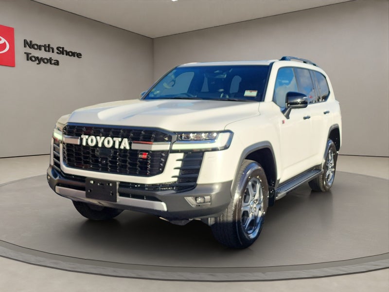 2025 Toyota Land Cruiser 300 GR Sport 3.5L Petr... image 3