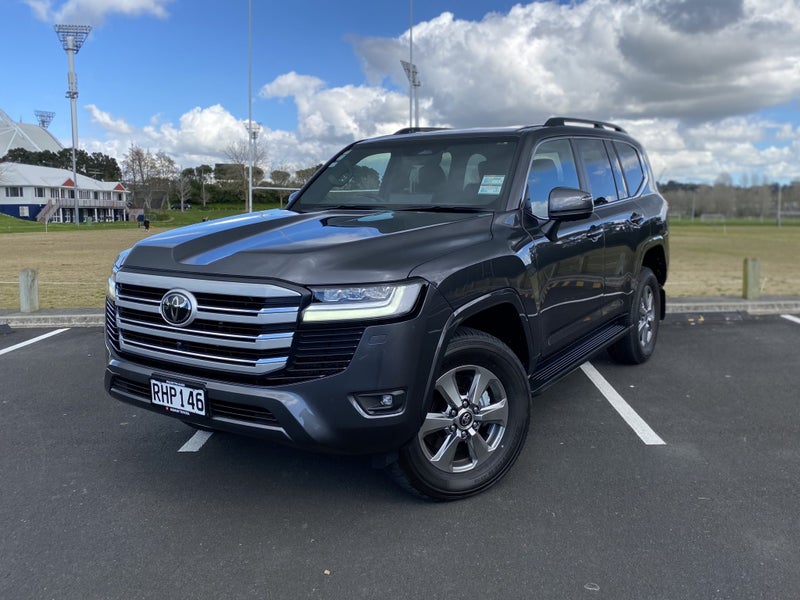 2025 Toyota Land Cruiser 300 VX 3.3L V6 Twin Tu... image 3