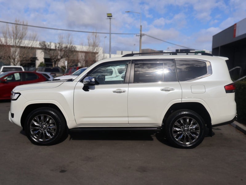 2025 Toyota Land Cruiser 300 VX Limited 3.3DT 1... image 4