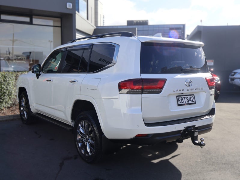 2025 Toyota Land Cruiser 300 VX Limited 3.3DT 1... image 5