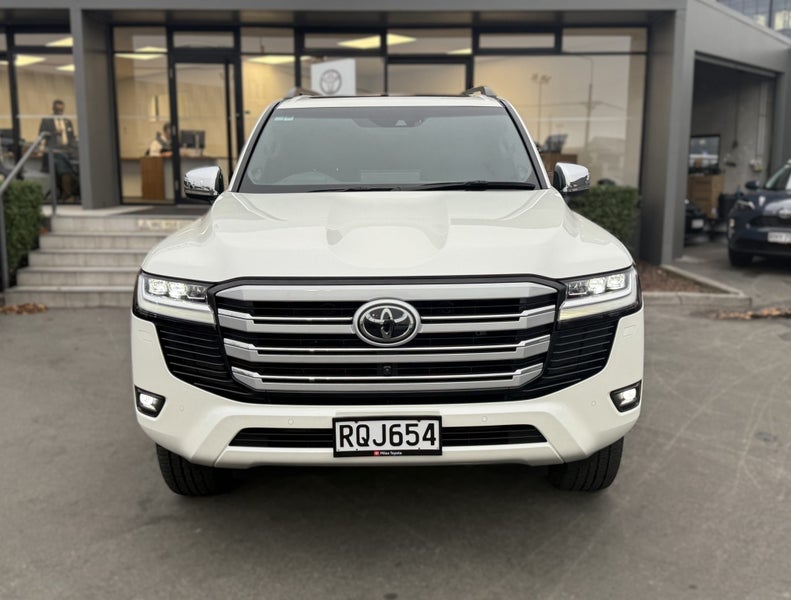 2025 Toyota Land Cruiser 300 VX Limited 3.3DT 1... image 2